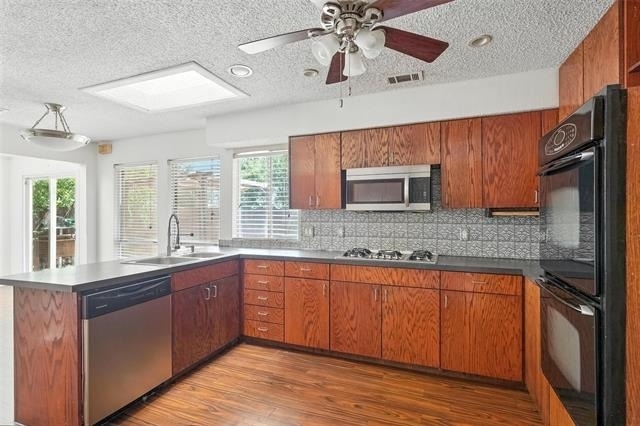 1744 Hartford Drive - Photo 6