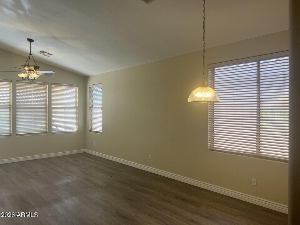 7033 W Irma Lane - Photo 5