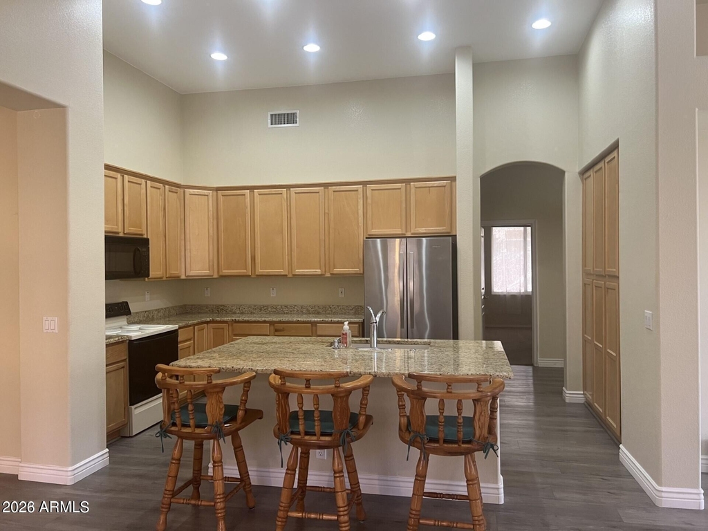 7033 W Irma Lane - Photo 3
