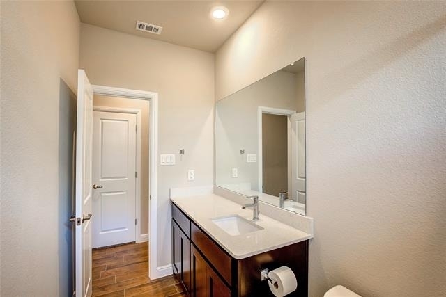 820 Greenford Manor - Photo 32