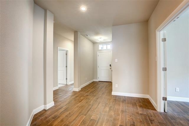 820 Greenford Manor - Photo 2