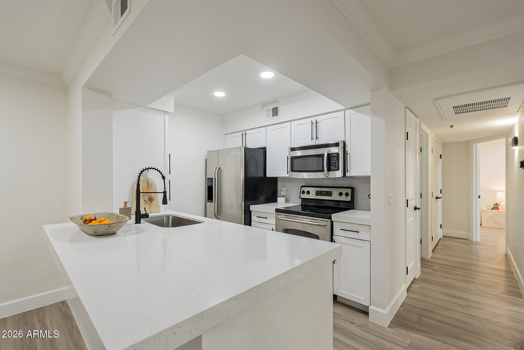 2025 E Campbell Avenue - Photo 4