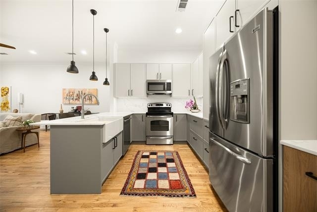 5711 Ross Avenue - Photo 3