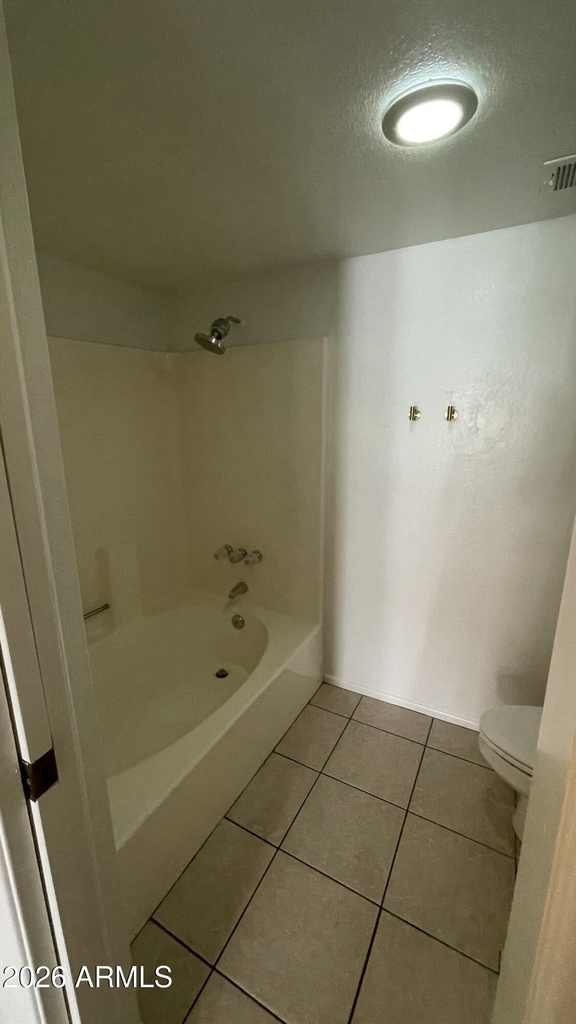 839 S Westwood -- - Photo 4