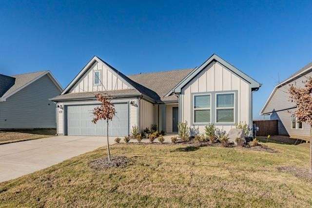 764 Primrose Lane - Photo 1