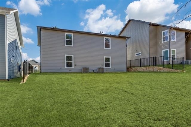 1033 Ray Drive - Photo 11
