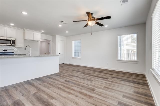 1033 Ray Drive - Photo 2