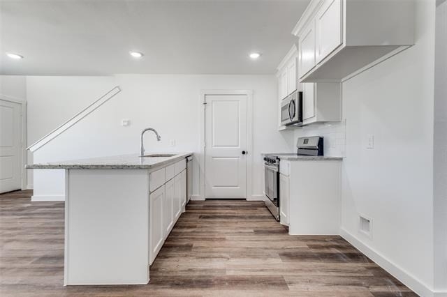 1033 Ray Drive - Photo 4
