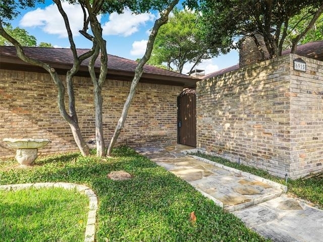 6915 Clearhaven Drive - Photo 1