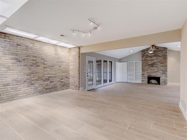 6915 Clearhaven Drive - Photo 10