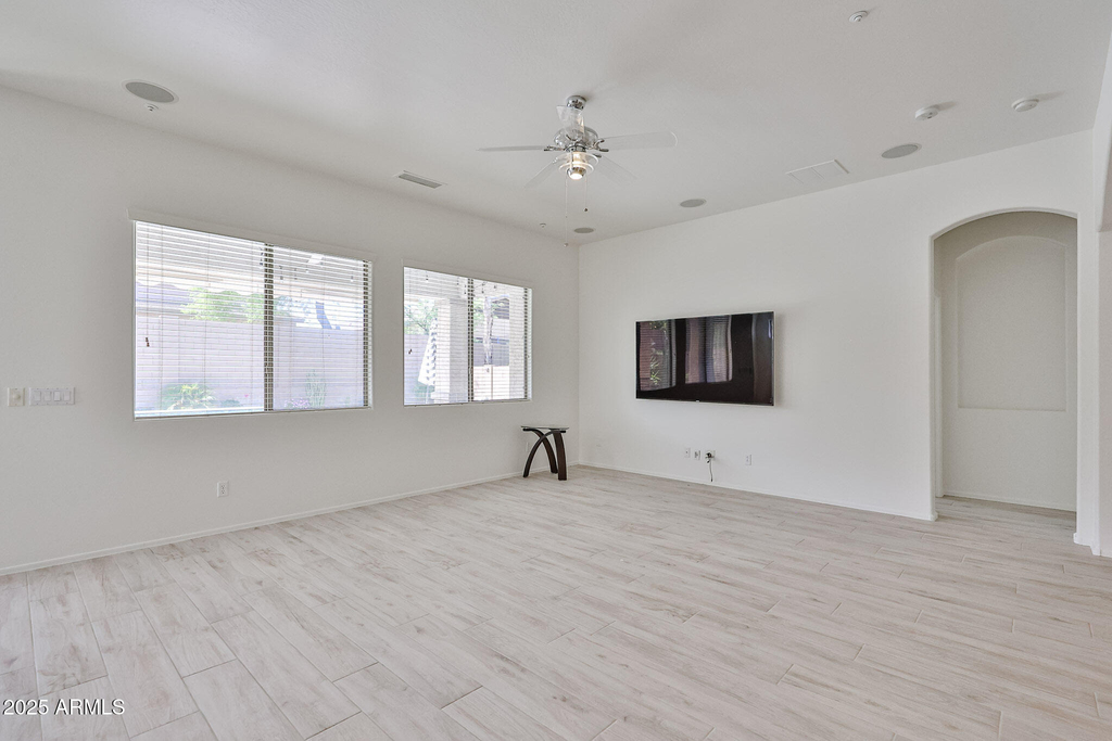 30870 N 125th Drive - Photo 5