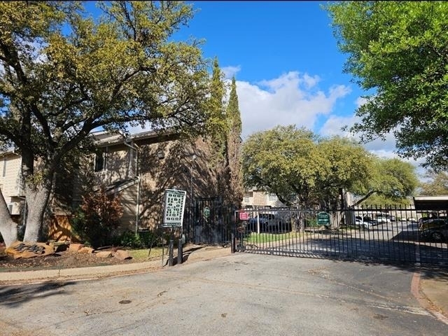 4748 Old Bent Tree Lane - Photo 0