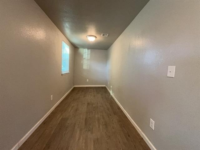 1808 Nw Taft Avenue - Photo 6