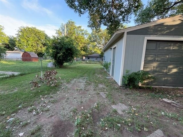 1808 Nw Taft Avenue - Photo 18