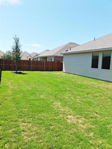 8404 Honeylocust Street - Photo 20