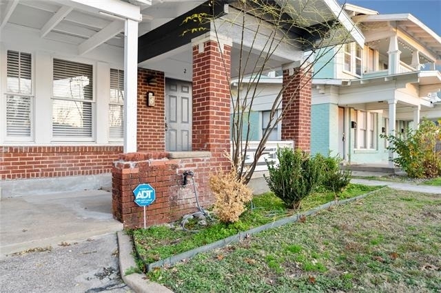 813 May Street - Photo 1