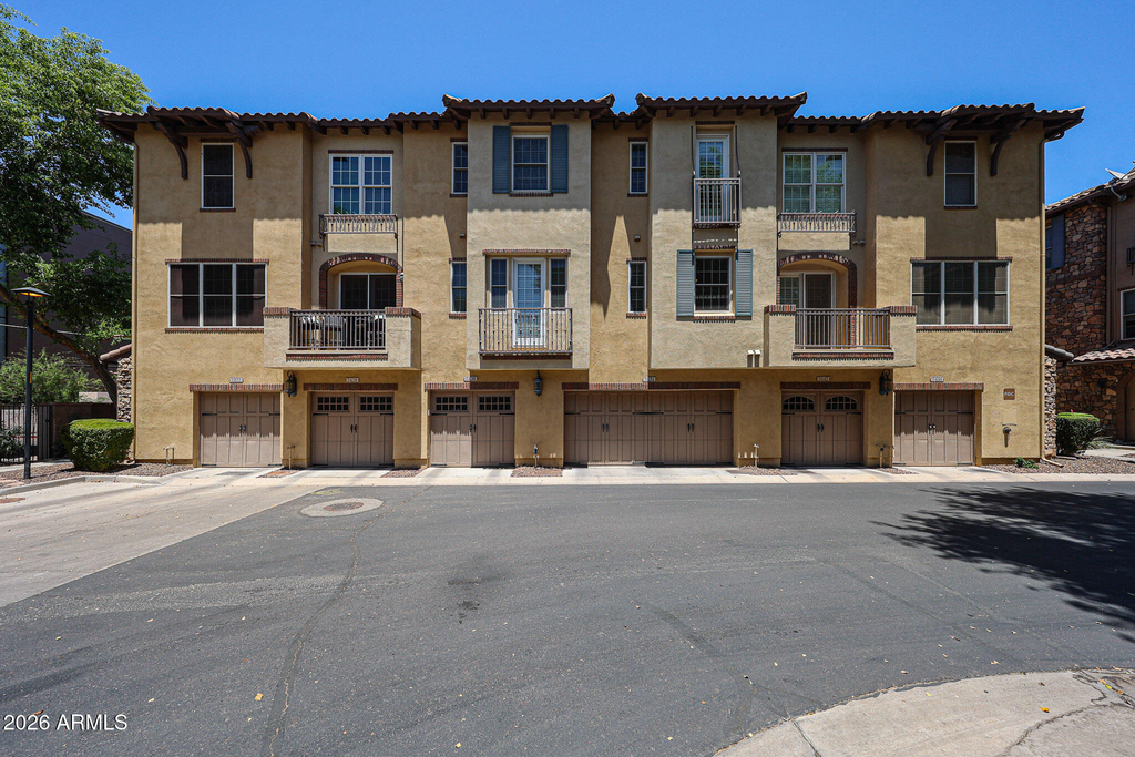 2434 E Roma Avenue - Photo 0