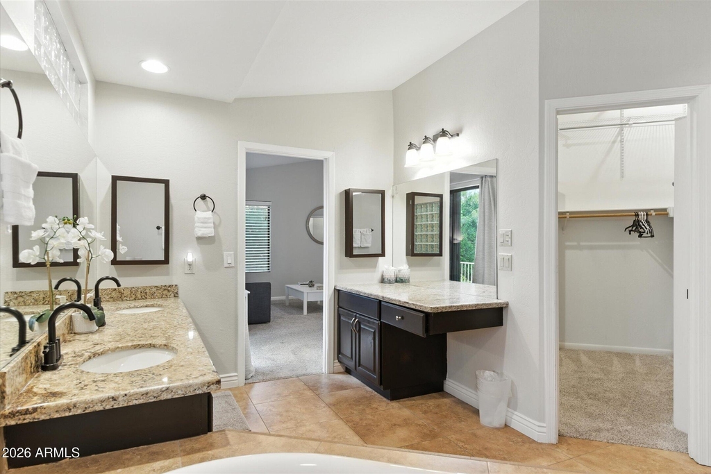 5851 E Beck Lane - Photo 32