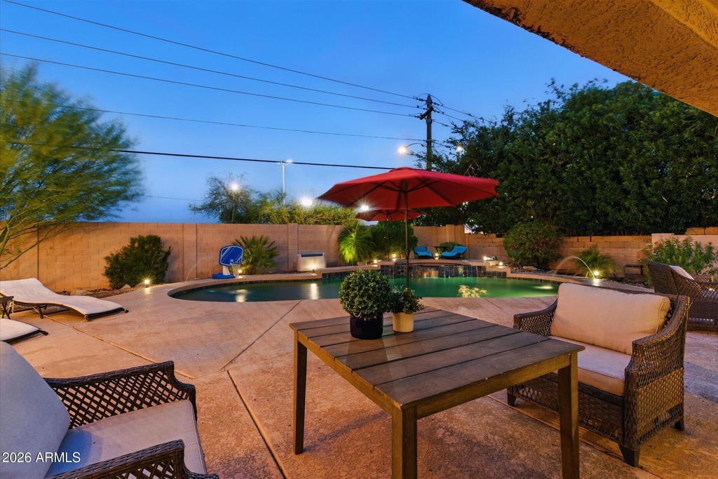 5851 E Beck Lane - Photo 4