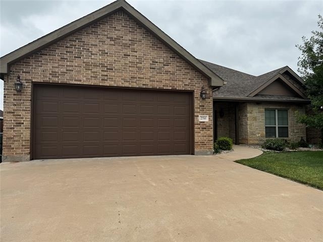250 Southlake Drive - Photo 0
