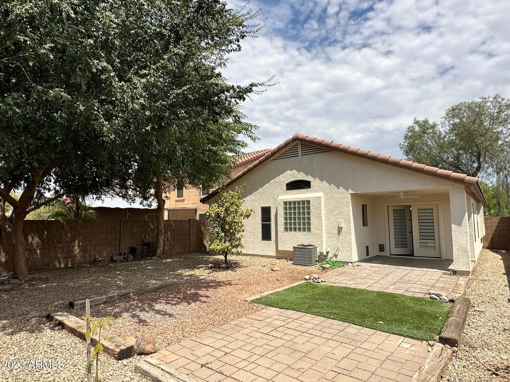 2523 W White Feather Lane - Photo 14