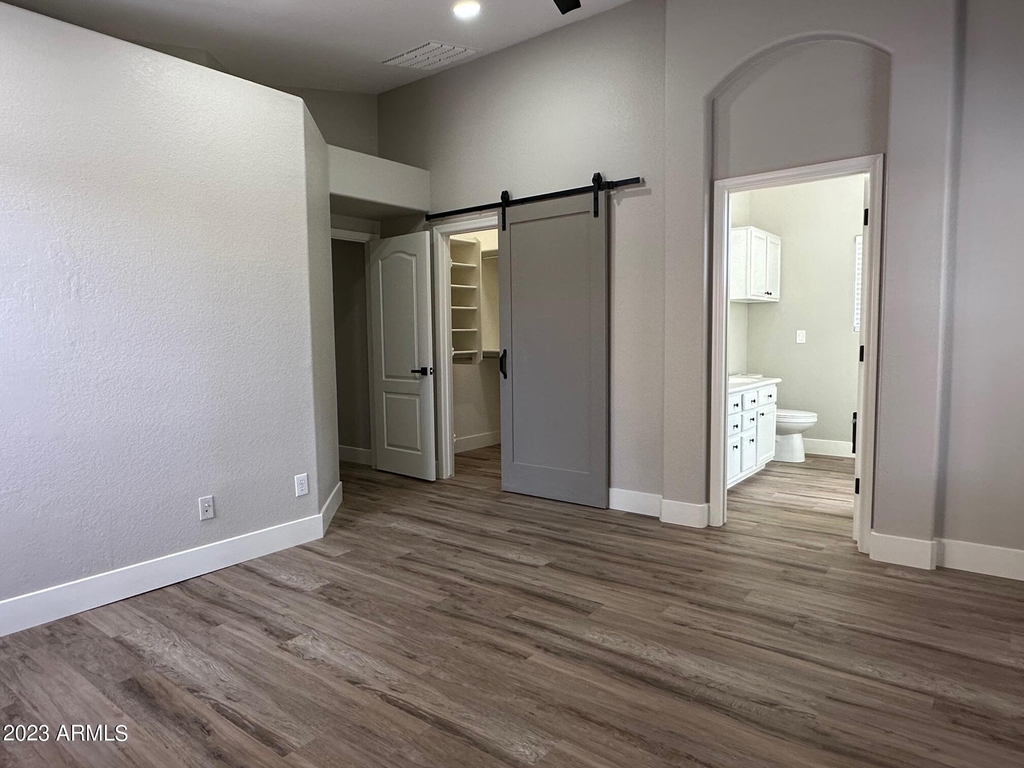 2523 W White Feather Lane - Photo 10