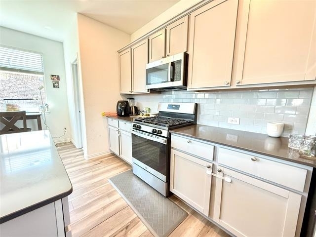 1601 Lake Grove Drive - Photo 5