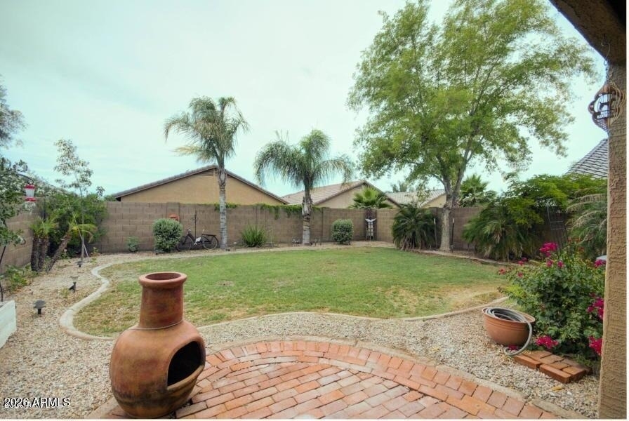 46149 W Guilder Avenue - Photo 10