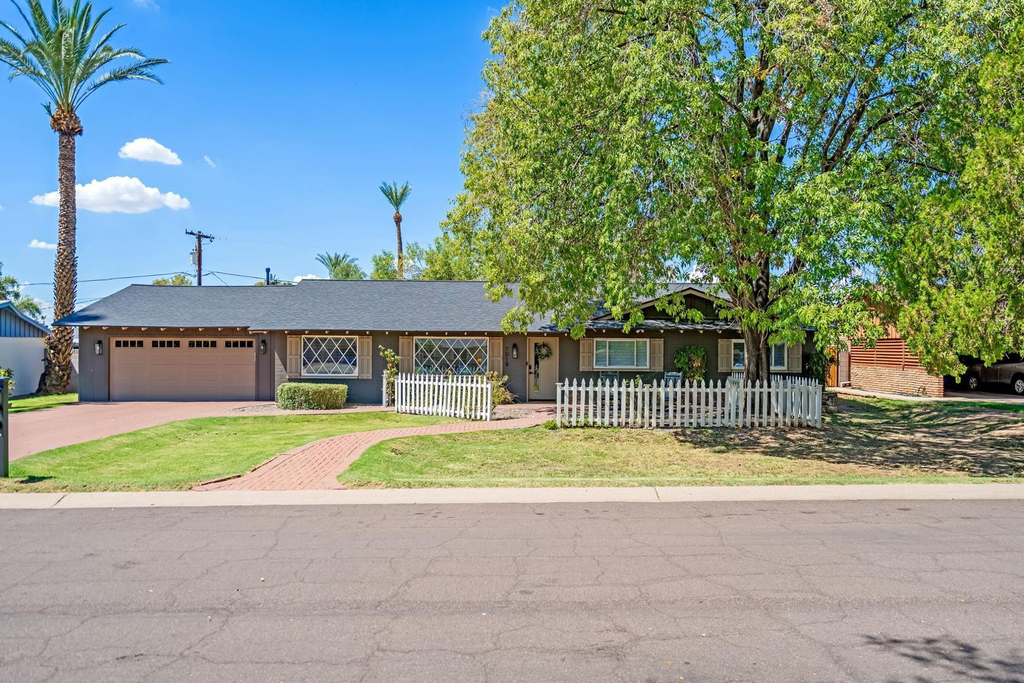 7018 N 13th Street - Photo 0