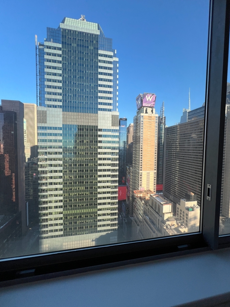 47th St & 8th Ave - Photo 16