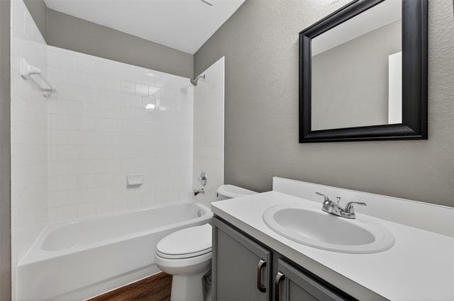 4008 Vinyard Way - Photo 4