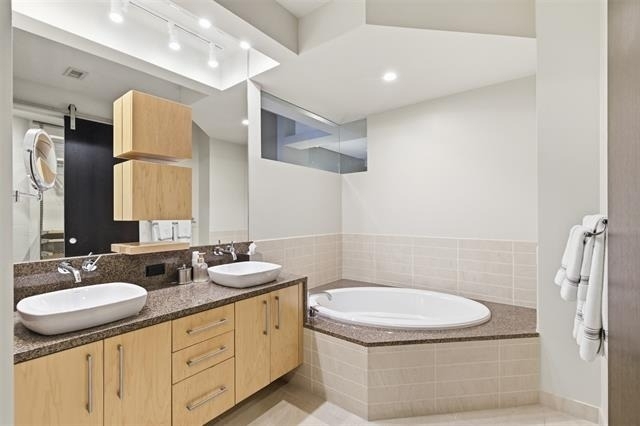 2600 W 7th Street - Photo 17