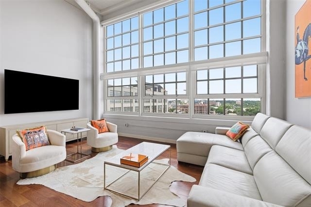 2600 W 7th Street - Photo 0