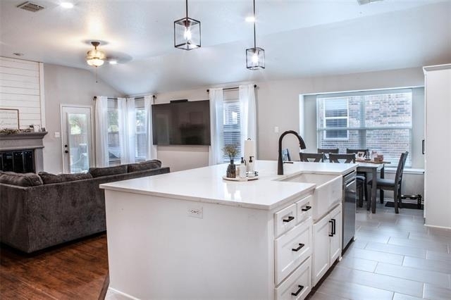 1796 Barton Springs Drive - Photo 3