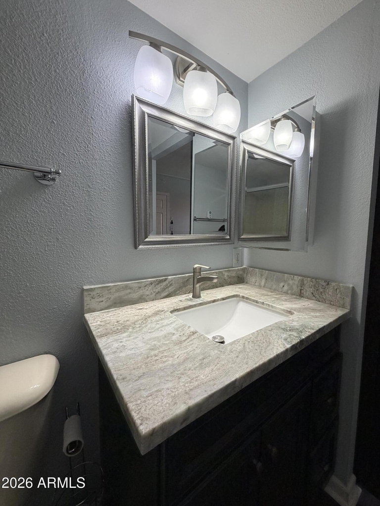 10330 W Thunderbird Boulevard - Photo 12