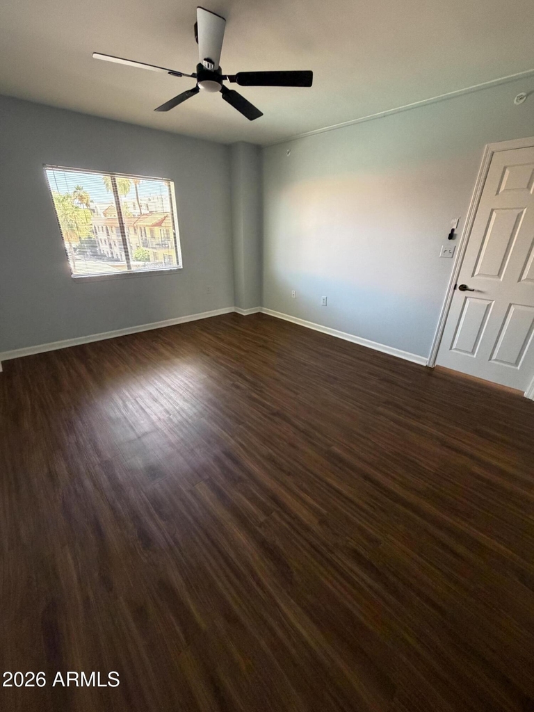 10330 W Thunderbird Boulevard - Photo 9