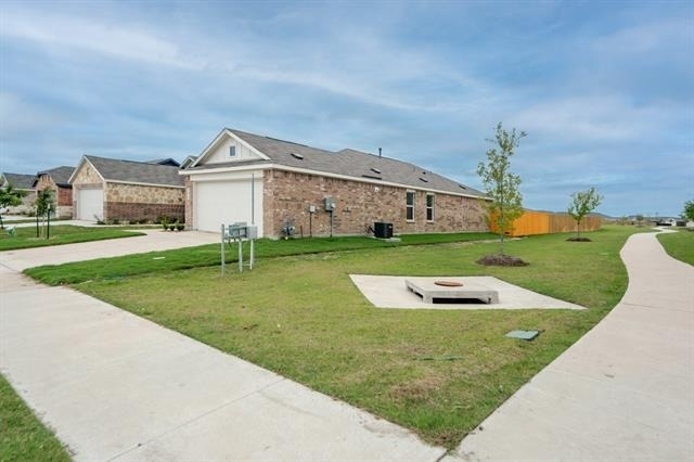 1419 Merlin Bluff Street - Photo 2