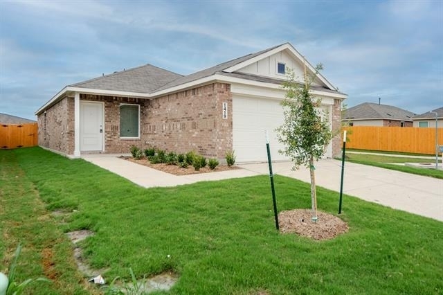 1419 Merlin Bluff Street - Photo 1