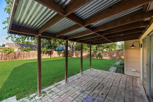 7204 Shadow Bend Drive - Photo 11
