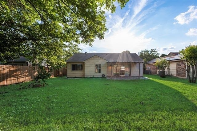 7204 Shadow Bend Drive - Photo 9