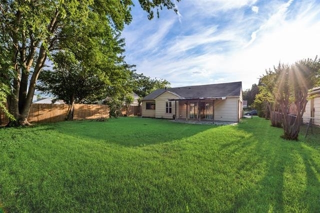 7204 Shadow Bend Drive - Photo 8