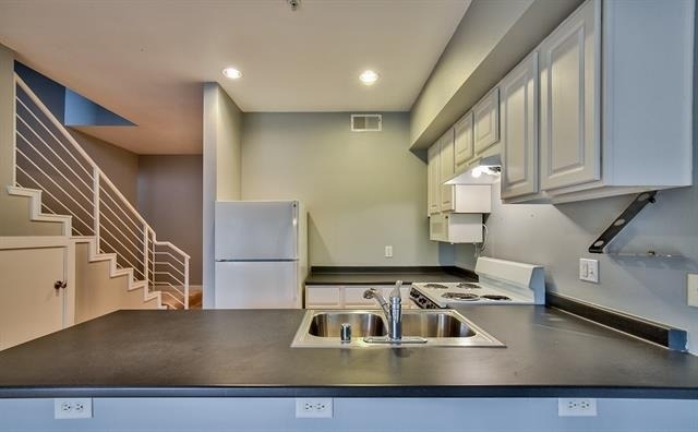 4108 Office Parkway - Photo 7