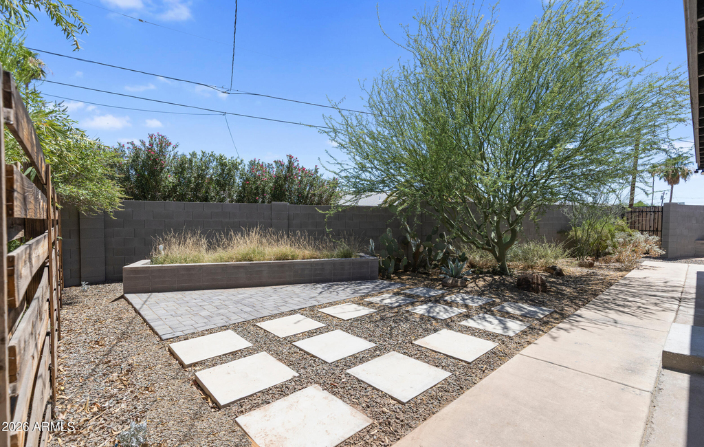 934a W Parkway Boulevard - Photo 15
