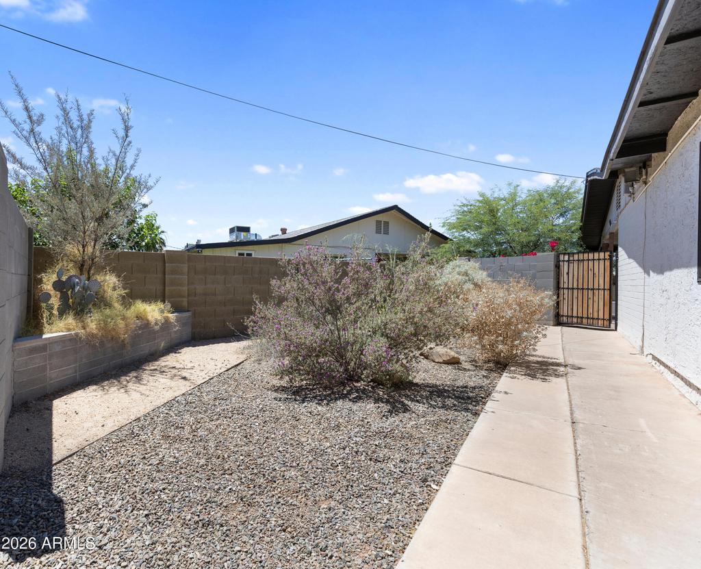 934a W Parkway Boulevard - Photo 17