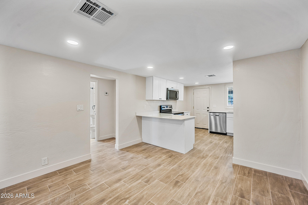 750 W 1st Place - Photo 4