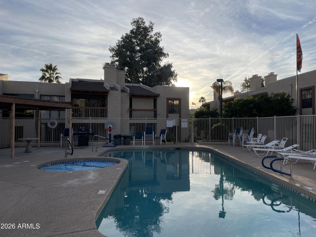 205 N 74th Street - Photo 3