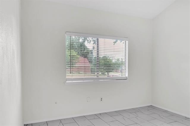 332 W Corporate Drive - Photo 12