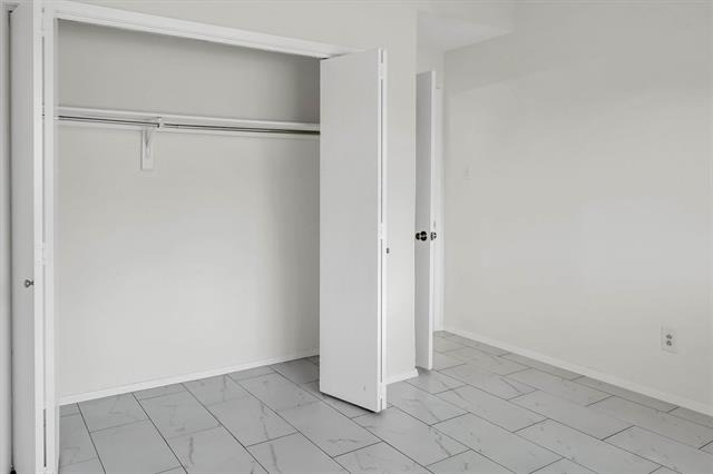 332 W Corporate Drive - Photo 11