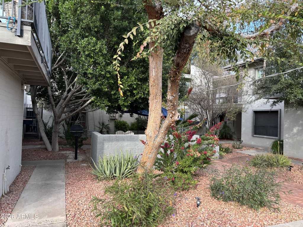 4111 E Camelback Road - Photo 18