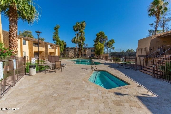 8055 E Thomas Road - Photo 18